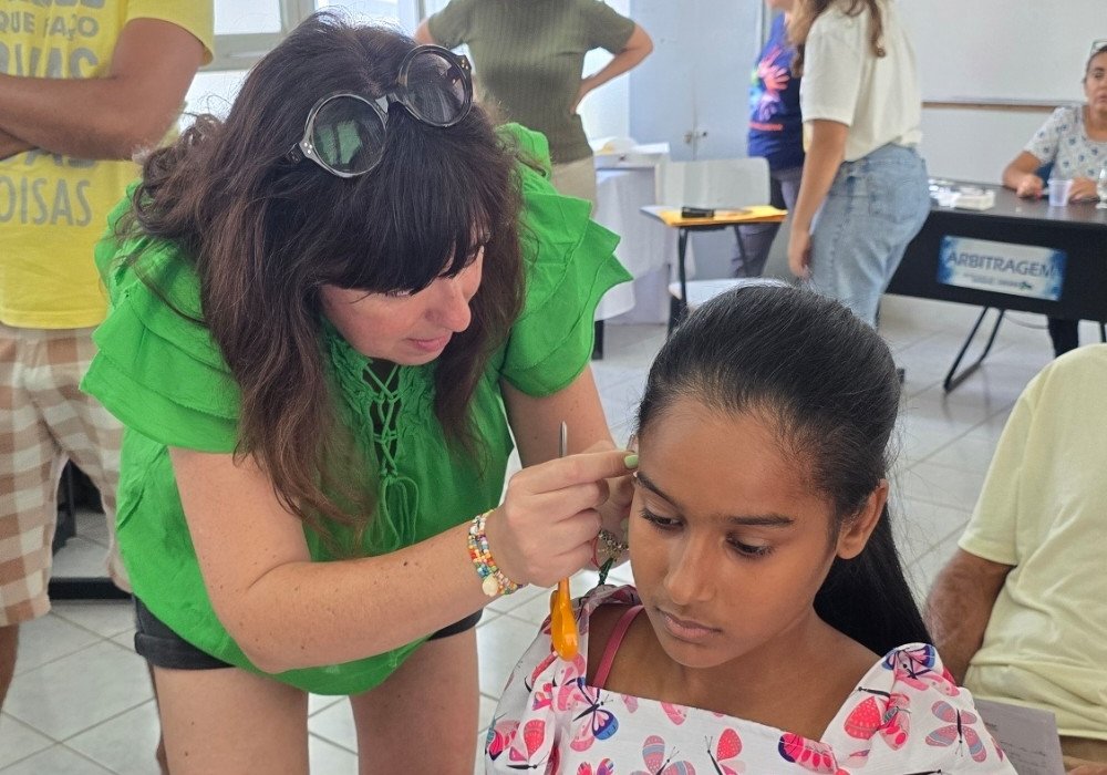 Appareillage d'une jeune fille au brésil