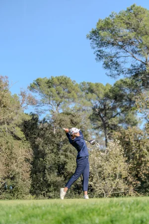 Margaux entrain de swinger